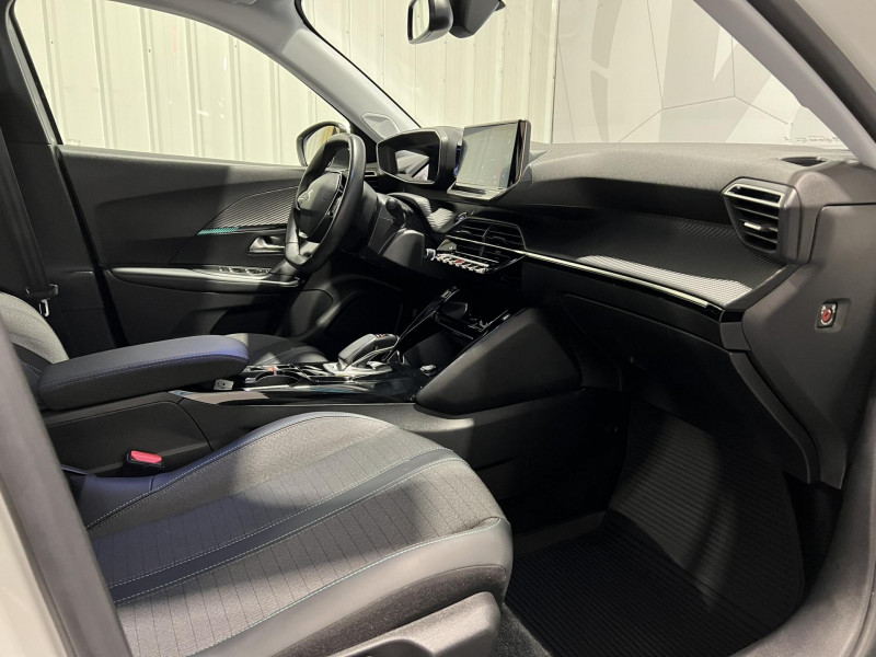 Photo 8 de l'offre de PEUGEOT 2008 136 ch Allure Pack à 14990€ chez VL Auto