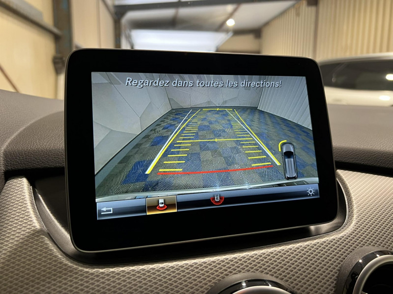 Photo 17 de l'offre de MERCEDES-BENZ CLASSE B 180 7-G DCT Sensation à 18490€ chez VL Auto