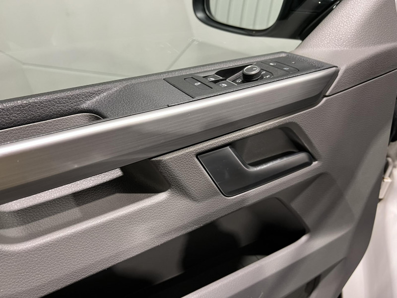 Photo 30 de l'offre de VOLKSWAGEN CALIFORNIA 2.0 TDI 150 BMT DSG7 Edition COAST à 54990€ chez VL Auto
