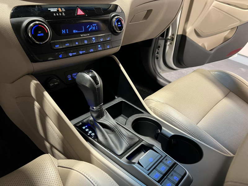 Photo 13 de l'offre de HYUNDAI TUCSON 1.7 CRDi 141 2WD Executive DCT-7 à 16990€ chez VL Auto