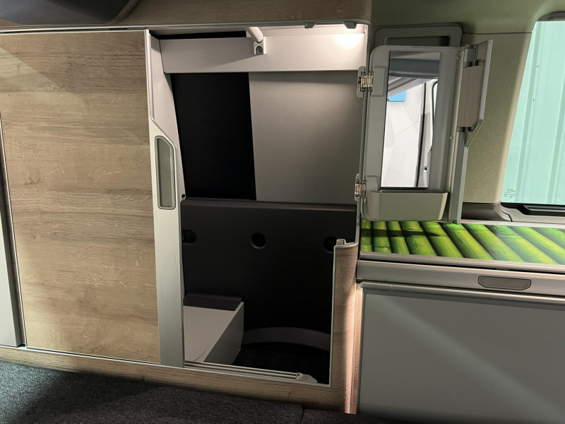 Photo 21 de l'offre de VOLKSWAGEN CALIFORNIA 2.0 TDI 150 BMT DSG7 Edition COAST à 54990€ chez VL Auto