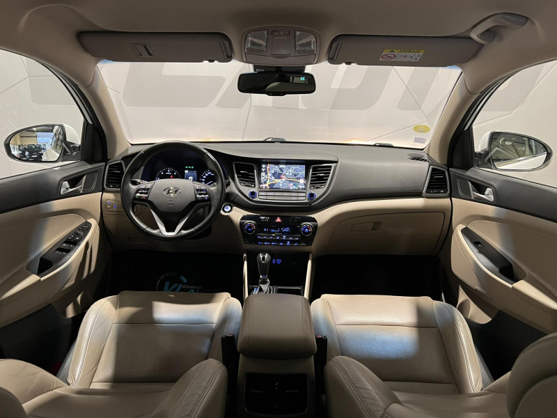 Photo 7 de l'offre de HYUNDAI TUCSON 1.7 CRDi 141 2WD Executive DCT-7 à 16990€ chez VL Auto