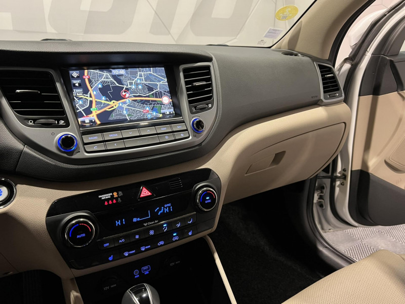 Photo 12 de l'offre de HYUNDAI TUCSON 1.7 CRDi 141 2WD Executive DCT-7 à 16990€ chez VL Auto