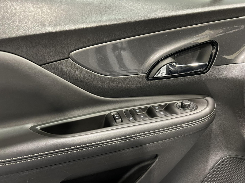 Photo 22 de l'offre de OPEL MOKKA X 1.4 Turbo - 140 ch 4x2 BVA6 Elite à 12490€ chez VL Auto