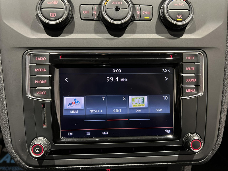 Photo 21 de l'offre de VOLKSWAGEN CADDY 2.0 TDI 102 Trendline à 16490€ chez VL Auto