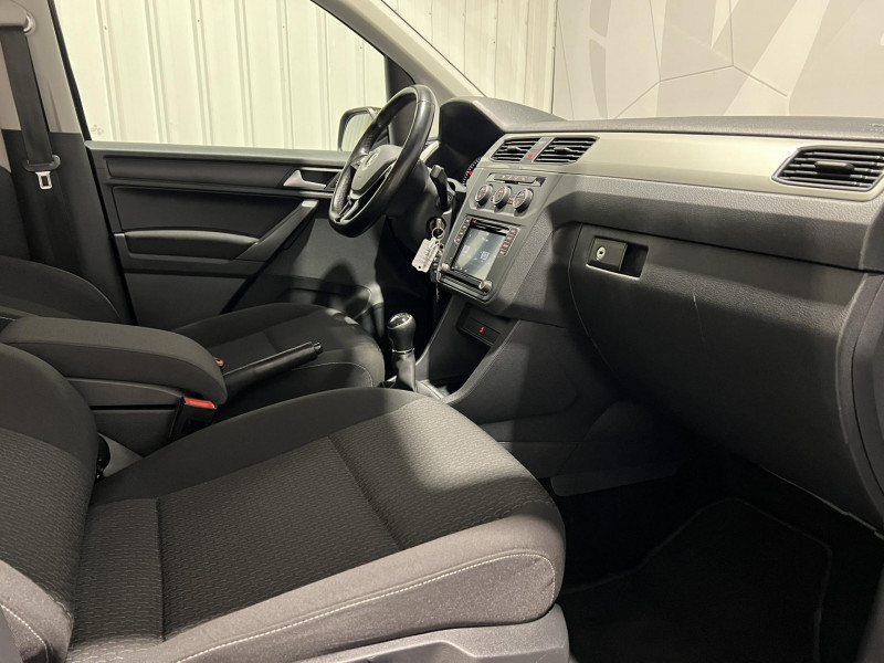 Photo 8 de l'offre de VOLKSWAGEN CADDY 2.0 TDI 102 Trendline à 16490€ chez VL Auto