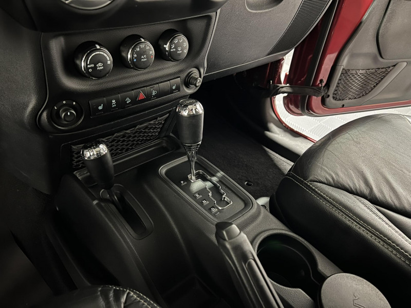 Photo 13 de l'offre de JEEP WRANGLER 2.8 CRD 200 Sahara BVA à 29990€ chez VL Auto