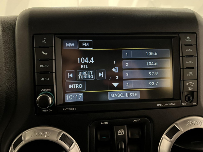 Photo 22 de l'offre de JEEP WRANGLER 2.8 CRD 200 Sahara BVA à 29990€ chez VL Auto