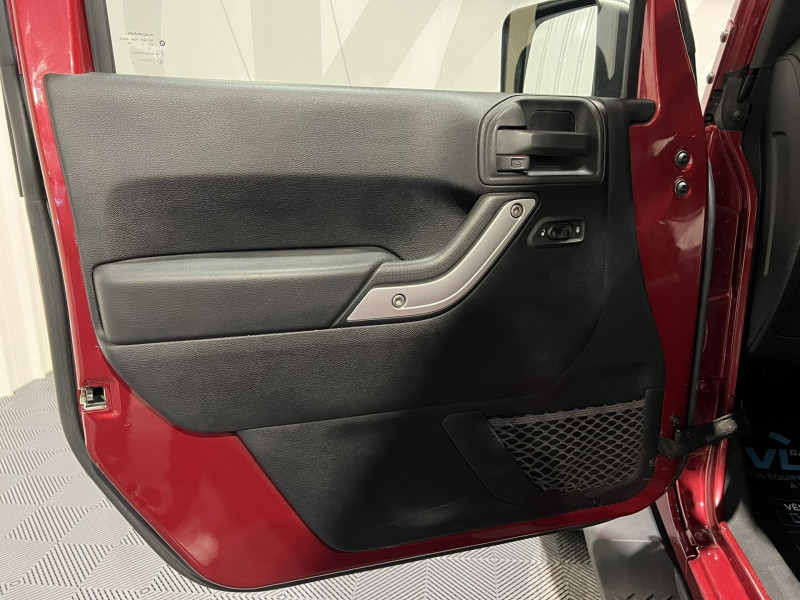 Photo 20 de l'offre de JEEP WRANGLER 2.8 CRD 200 Sahara BVA à 29990€ chez VL Auto