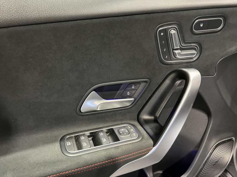 Photo 22 de l'offre de MERCEDES-BENZ CLASSE A 220 d 8G-DCT AMG Line à 35990€ chez VL Auto