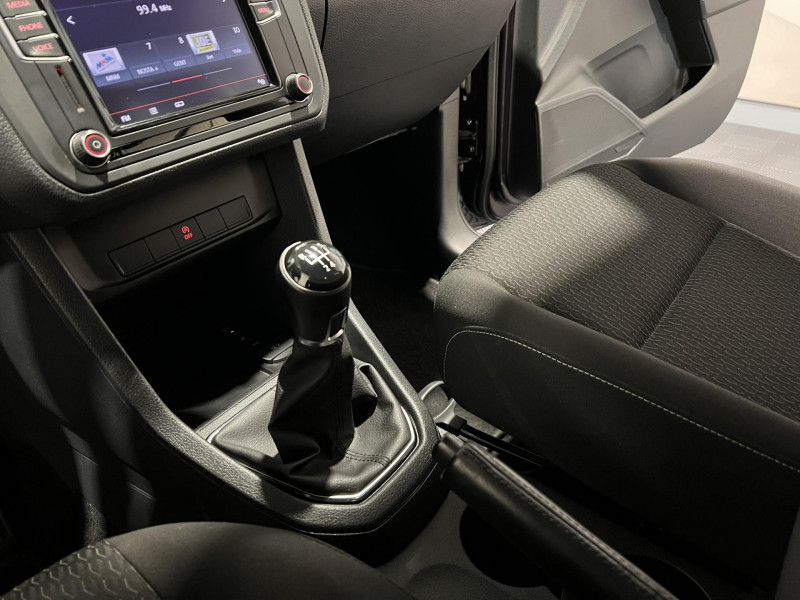 Photo 13 de l'offre de VOLKSWAGEN CADDY 2.0 TDI 102 Trendline à 16490€ chez VL Auto