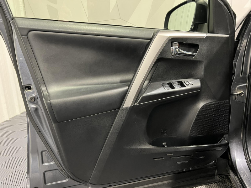 Photo 21 de l'offre de TOYOTA RAV 4 197ch AWD Dynamic à 17990€ chez VL Auto