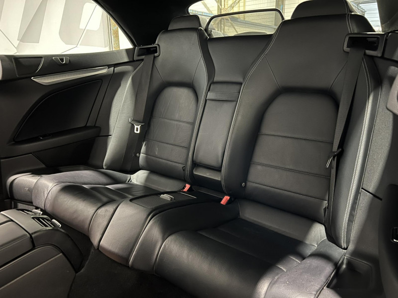 Photo 9 de l'offre de MERCEDES-BENZ Classe E Cabriolet 350 CDI BlueEfficiency Executive BVA à 22990€ chez VL Auto