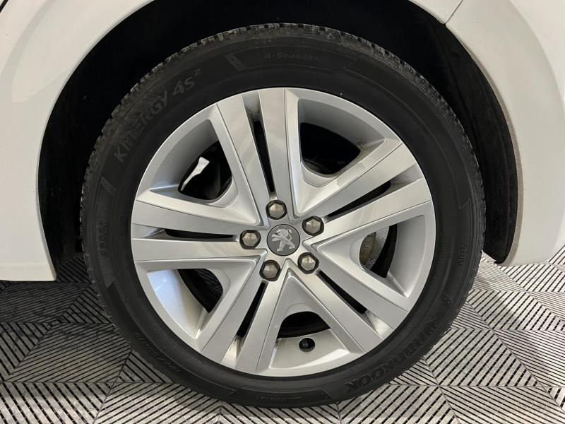 Photo 18 de l'offre de PEUGEOT 208  BlueHDi 100ch S&S BVM5 Signature à 10490€ chez VL Auto