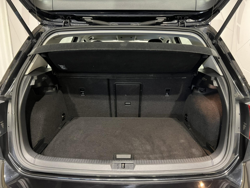 Photo 10 de l'offre de VOLKSWAGEN GOLF 1.4 TSI 150 Confortline à 14990€ chez VL Auto