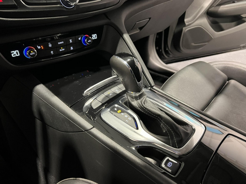 Photo 14 de l'offre de OPEL INSIGNIA  1.5 Turbo 165 ch BVA6 Innovation à 12990€ chez VL Auto