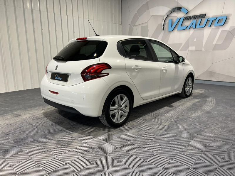 Photo 5 de l'offre de PEUGEOT 208  BlueHDi 100ch S&S BVM5 Signature à 10490€ chez VL Auto
