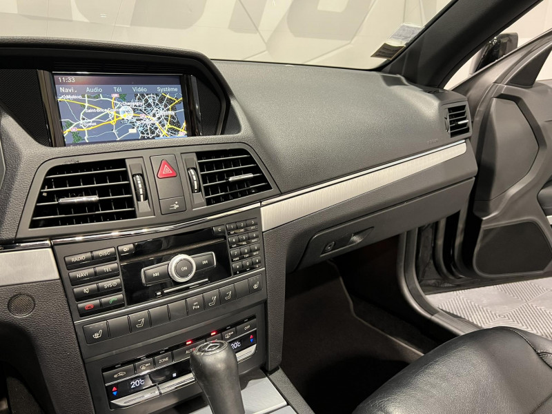 Photo 12 de l'offre de MERCEDES-BENZ Classe E Cabriolet 350 CDI BlueEfficiency Executive BVA à 22990€ chez VL Auto