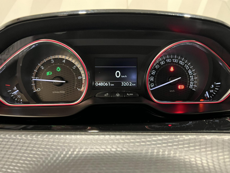 Photo 11 de l'offre de PEUGEOT 2008 110ch S&S BVM5 GT Line à 9990€ chez VL Auto