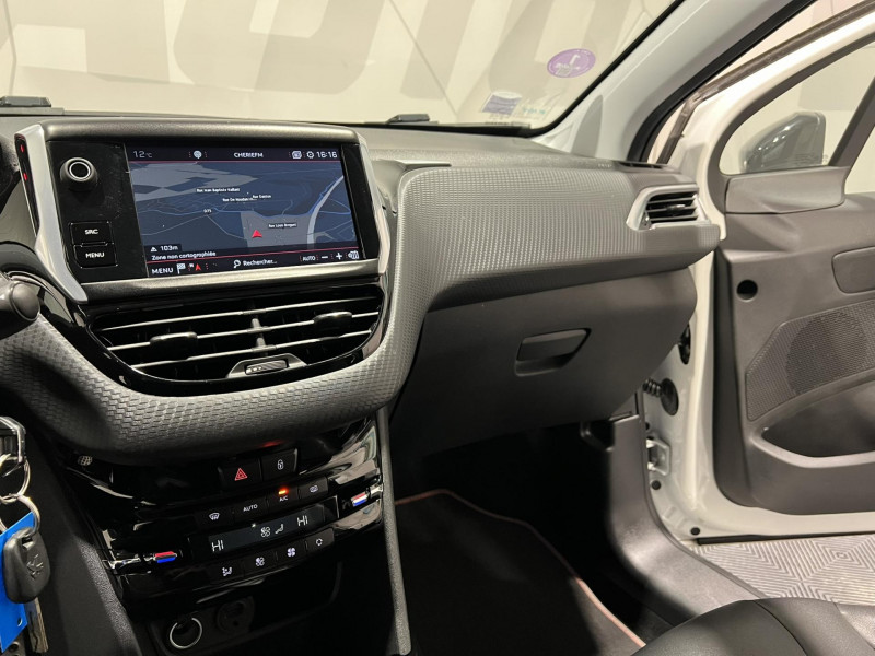 Photo 12 de l'offre de PEUGEOT 2008 110ch S&S BVM5 GT Line à 9990€ chez VL Auto