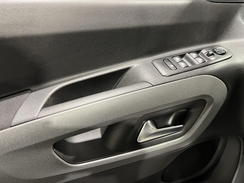 Photo 22 de l'offre de CITROEN BERLINGO Taille M BlueHDi 100 S&S BVM6 Live à 15990€ chez VL Auto