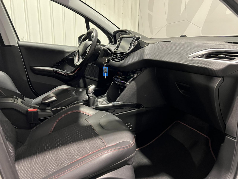 Photo 8 de l'offre de PEUGEOT 2008 110ch S&S BVM5 GT Line à 9990€ chez VL Auto