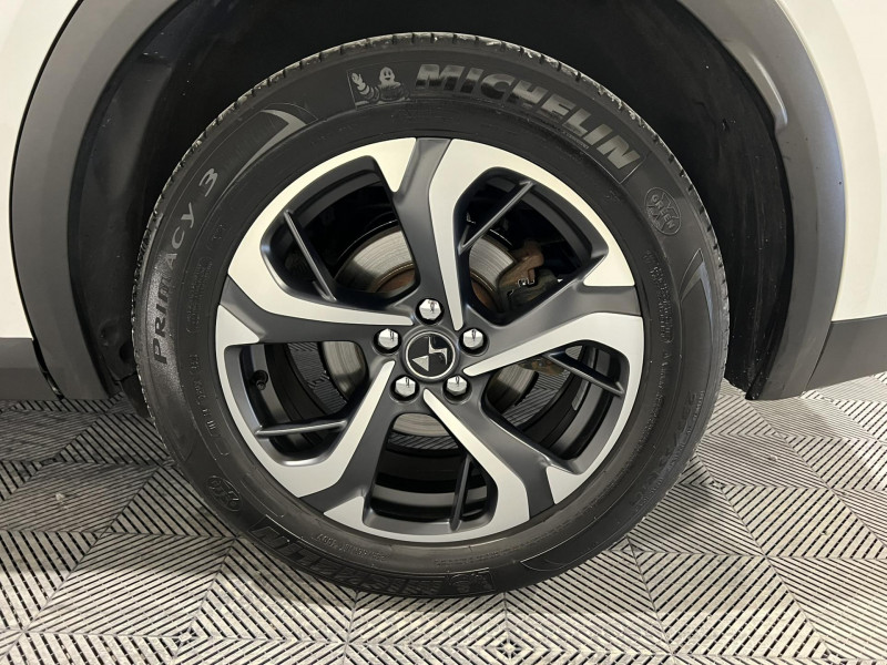 Photo 19 de l'offre de DS DS 7 CROSSBACK BlueHDi 130 EAT8 Rivoli à 18990€ chez VL Auto