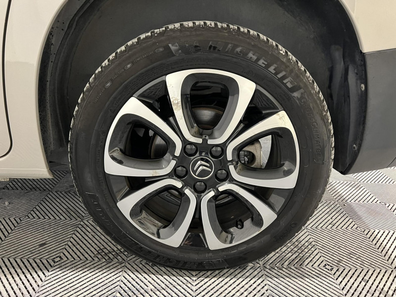 Photo 19 de l'offre de CITROEN BERLINGO Taille M BlueHDi 100 S&S BVM6 Live à 15990€ chez VL Auto