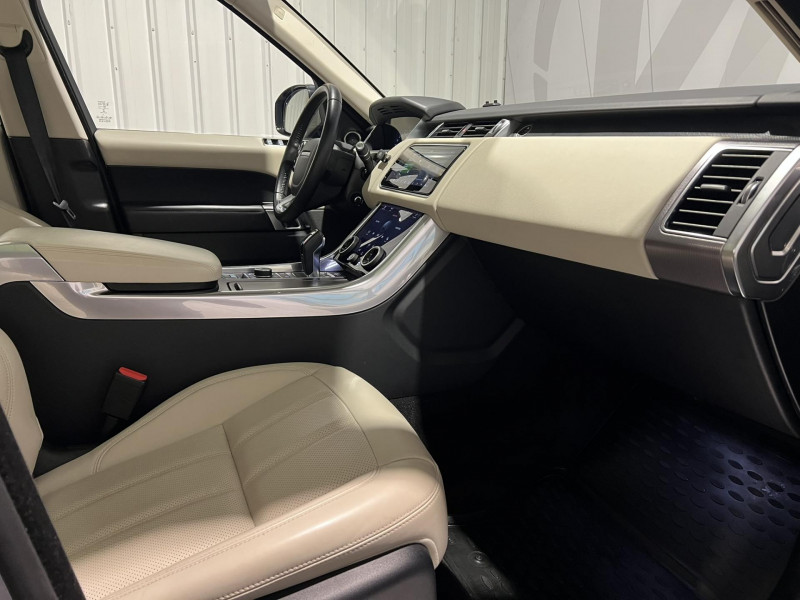 Photo 8 de l'offre de LAND-ROVER RANGE ROVER SPORT P400e PHEV 2.0L 404ch HSE Dynamic à 39990€ chez VL Auto
