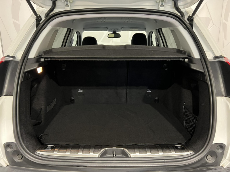 Photo 10 de l'offre de PEUGEOT 2008 110ch S&S BVM5 GT Line à 9990€ chez VL Auto