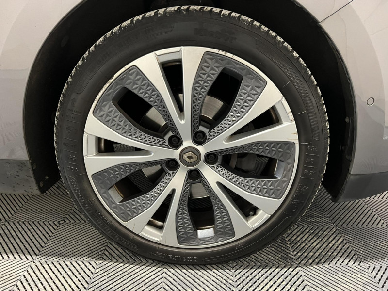 Photo 16 de l'offre de RENAULT GRAND SCENIC TCe 130 Energy Intens 7 Places à 13990€ chez VL Auto