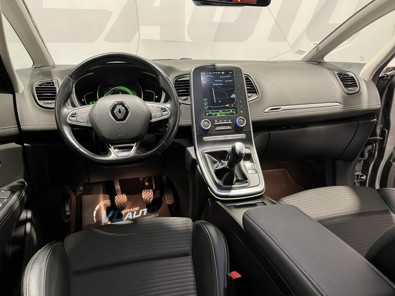 Photo 14 de l'offre de RENAULT GRAND SCENIC TCe 130 Energy Intens 7 Places à 13990€ chez VL Auto