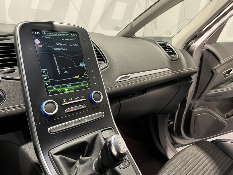Photo 12 de l'offre de RENAULT GRAND SCENIC TCe 130 Energy Intens 7 Places à 13990€ chez VL Auto