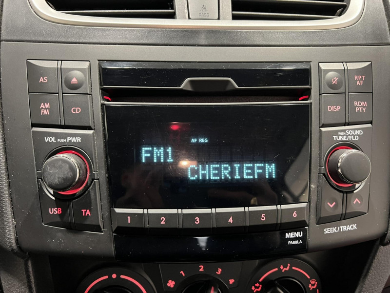 Photo 13 de l'offre de SUZUKI SWIFT 1.2 VVT Privilège à 7990€ chez VL Auto