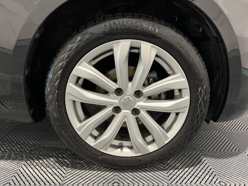 Photo 16 de l'offre de SUZUKI SWIFT 1.2 VVT Privilège à 7990€ chez VL Auto