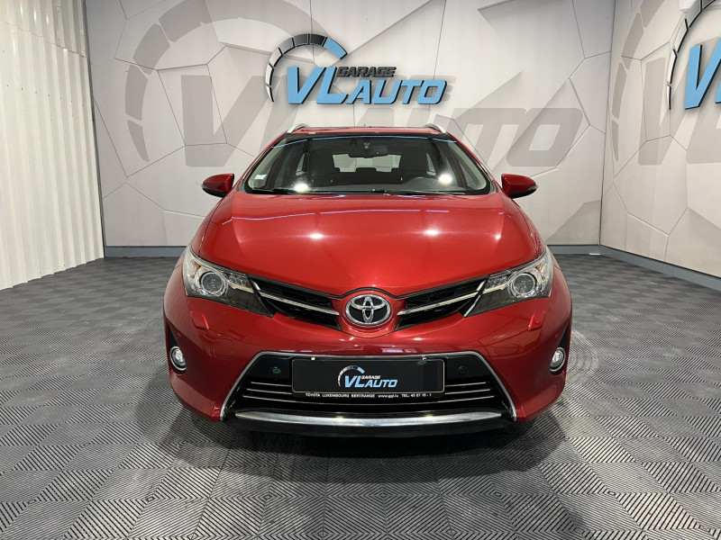 Photo 2 de l'offre de TOYOTA AURIS 124 D-4D Dynamic à 10990€ chez VL Auto