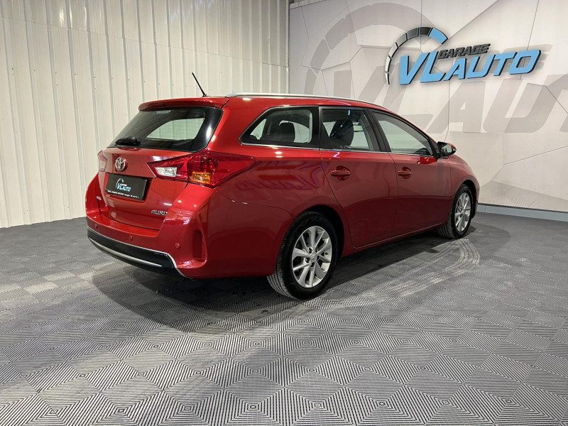 Photo 5 de l'offre de TOYOTA AURIS 124 D-4D Dynamic à 10990€ chez VL Auto