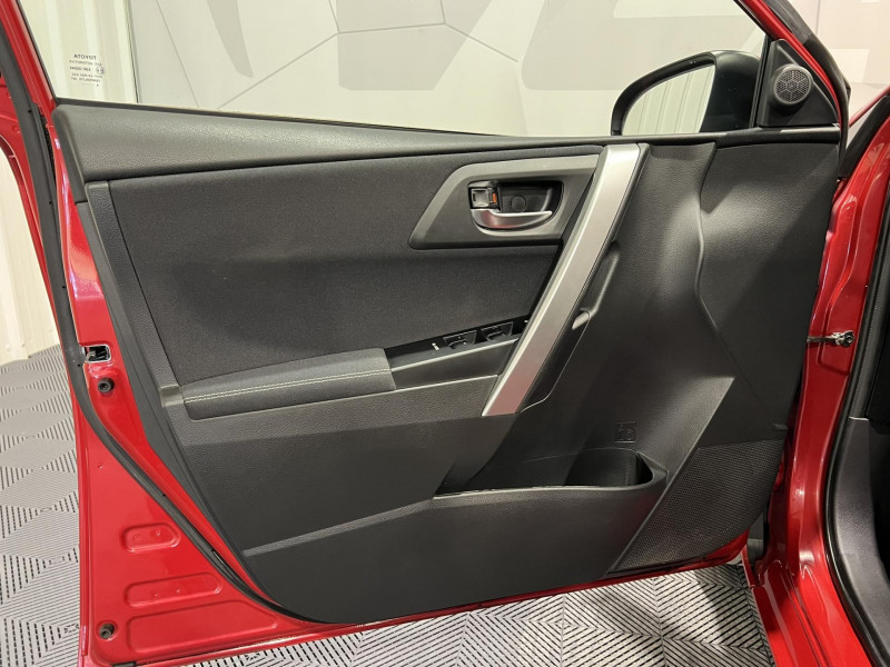 Photo 21 de l'offre de TOYOTA AURIS 124 D-4D Dynamic à 10990€ chez VL Auto