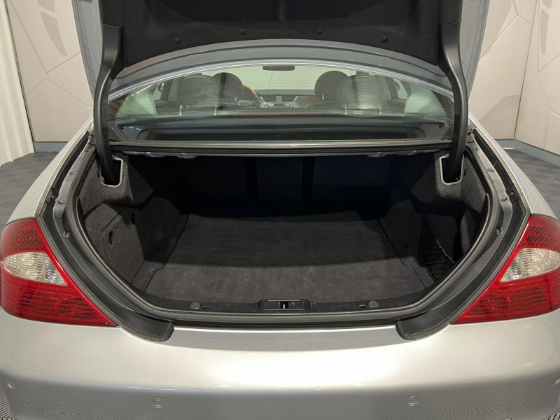 Photo 10 de l'offre de MERCEDES-BENZ CLS 500 BVA à 16490€ chez VL Auto