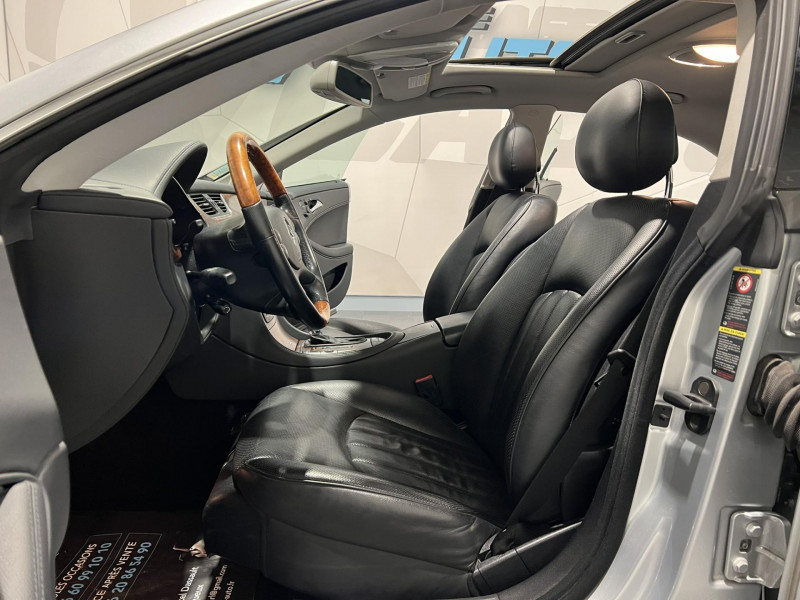 Photo 6 de l'offre de MERCEDES-BENZ CLS 500 BVA à 16490€ chez VL Auto