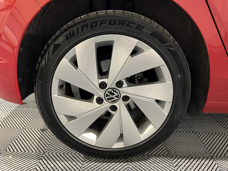 Photo 17 de l'offre de VOLKSWAGEN GOLF 2.0 TDI SCR - 150 Life Plus à 21990€ chez VL Auto