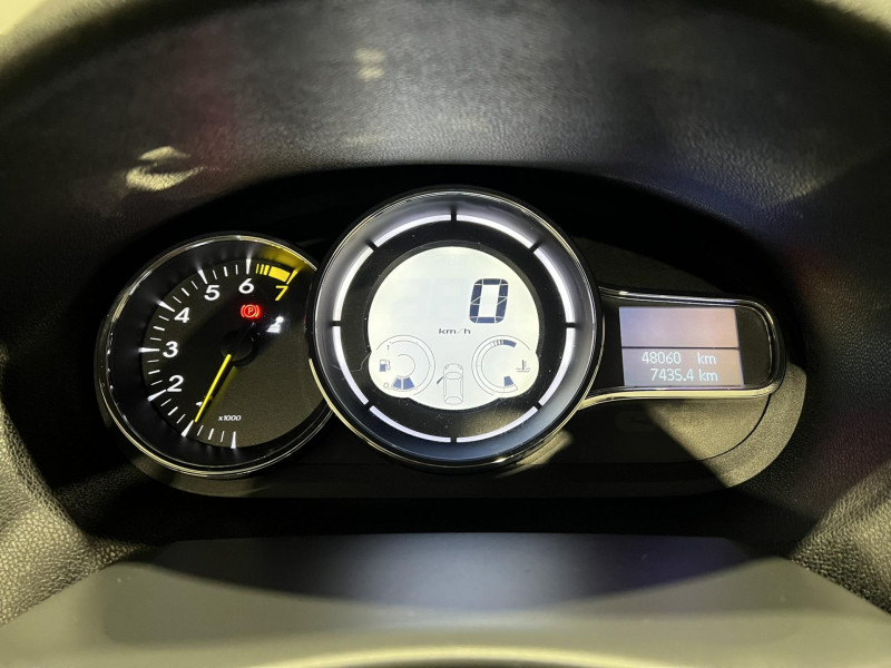 Photo 11 de l'offre de RENAULT MEGANE CC TCe 130 GT LINE à 10490€ chez VL Auto