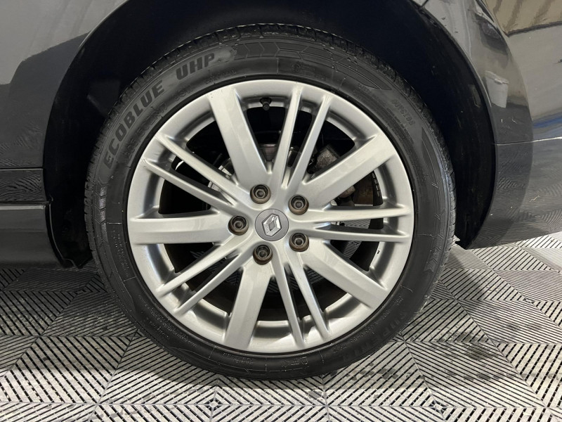 Photo 16 de l'offre de RENAULT MEGANE CC TCe 130 GT LINE à 10490€ chez VL Auto