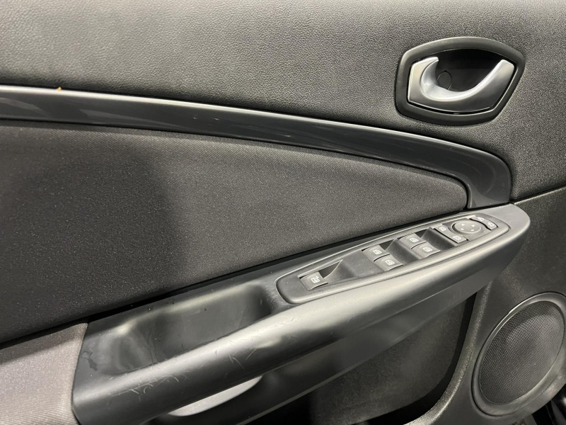 Photo 26 de l'offre de RENAULT MEGANE CC TCe 130 GT LINE à 10490€ chez VL Auto