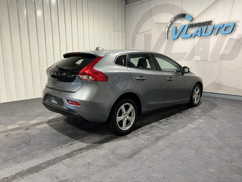 Photo 5 de l'offre de VOLVO V40  D2 120 Kinetic à 12490€ chez VL Auto