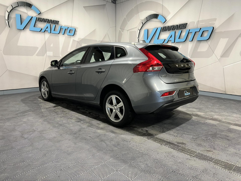 Photo 3 de l'offre de VOLVO V40  D2 120 Kinetic à 12490€ chez VL Auto