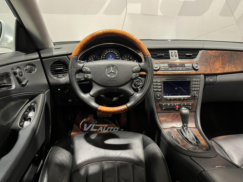 Photo 22 de l'offre de MERCEDES-BENZ CLS 500 BVA à 16490€ chez VL Auto