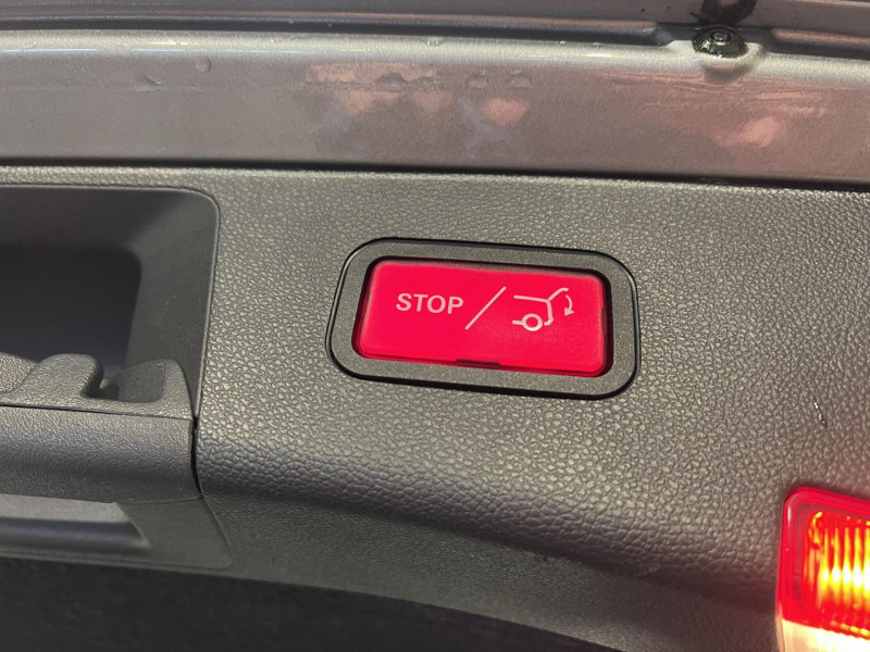 Photo 20 de l'offre de MERCEDES-BENZ CLASSE E BREAK 200 CDI Executive A à 17490€ chez VL Auto