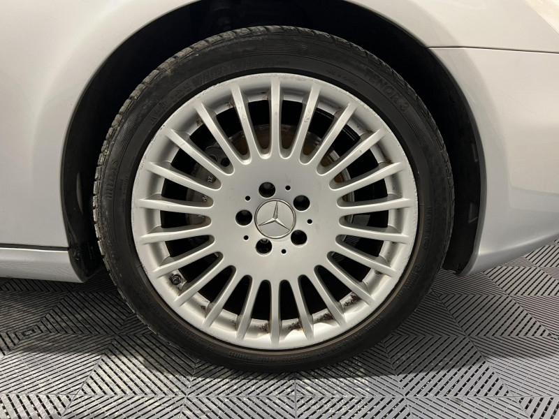 Photo 16 de l'offre de MERCEDES-BENZ CLS 500 BVA à 16490€ chez VL Auto