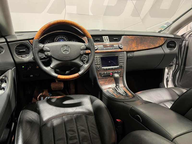 Photo 14 de l'offre de MERCEDES-BENZ CLS 500 BVA à 16490€ chez VL Auto